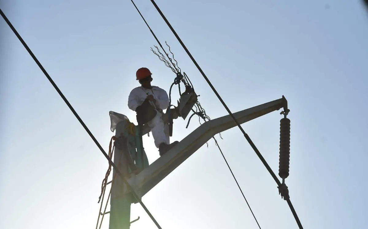 Llegarán recibos de luz más baratos a partir del 2024 